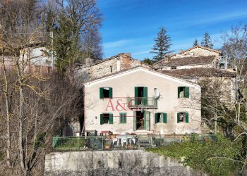 Foto 1 - Apartment Località Campodarte
 
22, Montefortino - photo 1