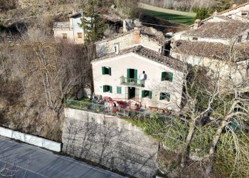 Foto 2 - Apartment Località Campodarte
 
22, Montefortino - photo 2