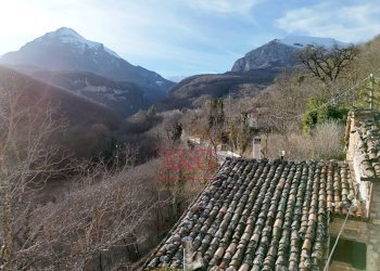 Foto 46 - Apartment Località Campodarte
 
22, Montefortino - photo 46