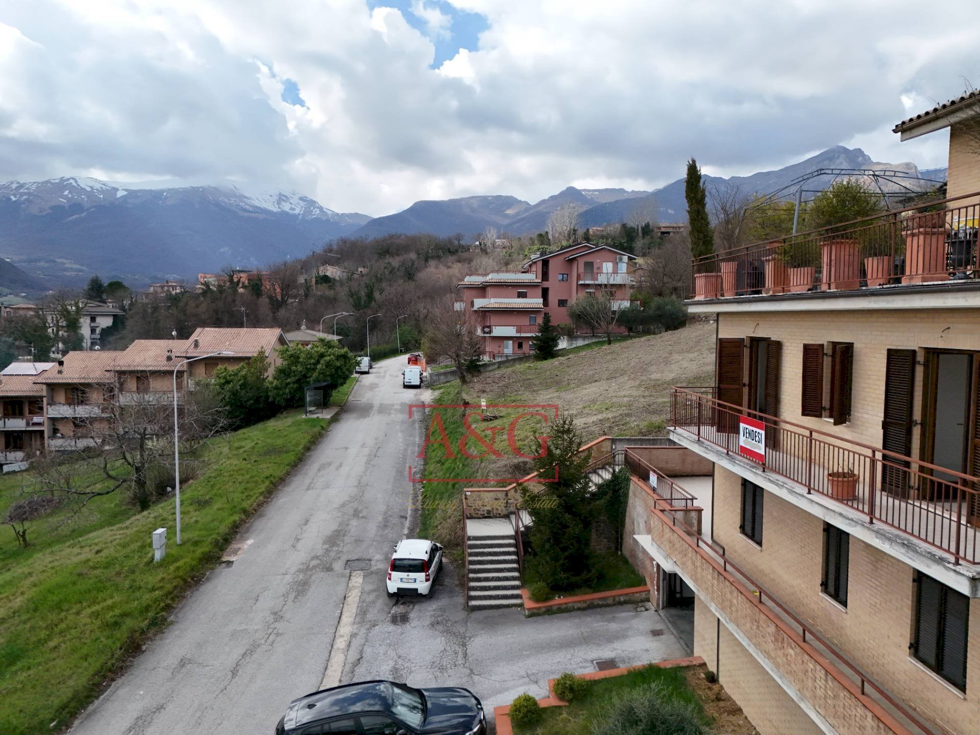 Foto 3 - Quadrilocale Via G. Puccini
 
12, Sarnano - foto 3