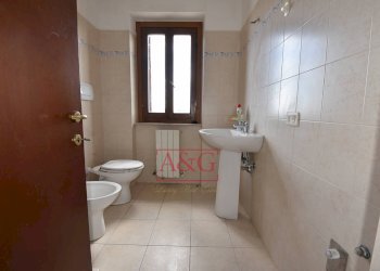 Foto 10 - Quadrilocale Via G. Puccini
 
12, Sarnano - foto 10