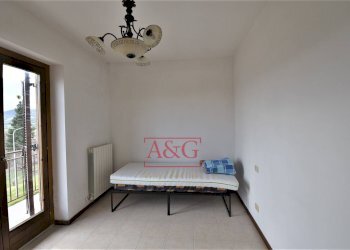 Foto 12 - Quadrilocale Via G. Puccini
 
12, Sarnano - foto 12