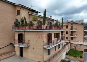 Foto 33 - Quadrilocale Via G. Puccini
 
12, Sarnano - foto 33