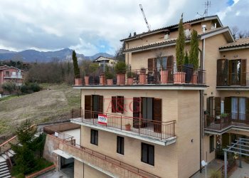 Foto 34 - Quadrilocale Via G. Puccini
 
12, Sarnano - foto 34