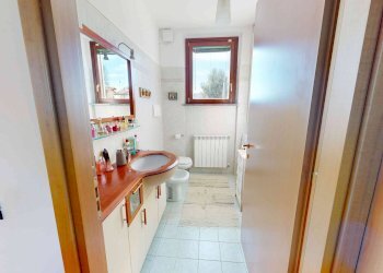 Foto 17 - Trilocale VIA CAMPO DEI FIORI, Venegono Superiore - foto 17