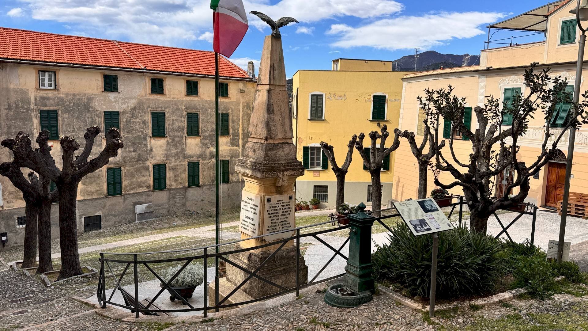 Foto 1 - Trilocale via vico chiuso, Borgio Verezzi - foto 1