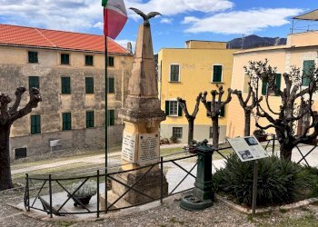 Foto 1 - Trilocale via vico chiuso, Borgio Verezzi - foto 1