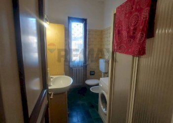 Bagno - Three-room apartment Piazza Virgilio
 
2, Gemonio - photo 11