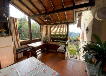 Terrazza - Apartment Piazza Virgilio
 
2, Gemonio - photo 1