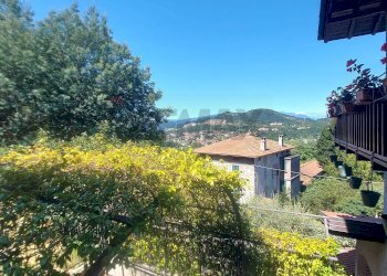 Vista montagne - Apartment Piazza Virgilio
 
2, Gemonio - photo 3