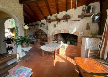 Portico/Terrazzo - Apartment Piazza Virgilio
 
2, Gemonio - photo 6