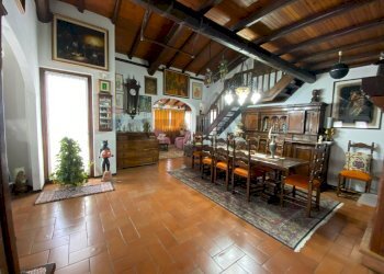 Soggiorno - Apartment Piazza Virgilio
 
2, Gemonio - photo 10