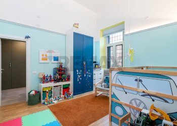 Camera / camera da letto - Quadrilocale PIAZZA MARTIRI DELLA LIBERTA'
 
5, Monterotondo - foto 14