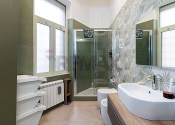 Bagno - Quadrilocale PIAZZA MARTIRI DELLA LIBERTA'
 
5, Monterotondo - foto 17