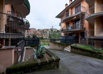 Edificio all\'aperto - Trilocale VIA DELLE FORNACI
 
23, Monterotondo - foto 21