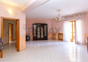 Stanza vuota - Appartamento Via Pozzo
 
81, Aci Catena - foto 2