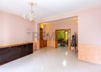 Stanza vuota - Appartamento Via Pozzo
 
81, Aci Catena - foto 4