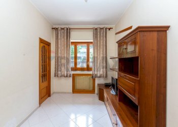 Soggiorno - Appartamento Via Pozzo
 
81, Aci Catena - foto 10