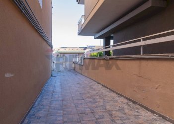 Terrazza - Villa Via Nizzeti
 
64, Tremestieri Etneo - foto 13