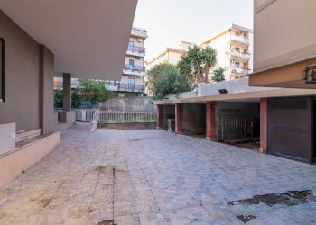 Terrazza - Villa Via Nizzeti
 
64, Tremestieri Etneo - foto 14