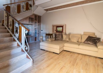 Soggiorno - Villa Via Nizzeti
 
64, Tremestieri Etneo - foto 24