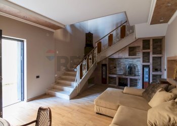 Soggiorno - Villa Via Nizzeti
 
64, Tremestieri Etneo - foto 26