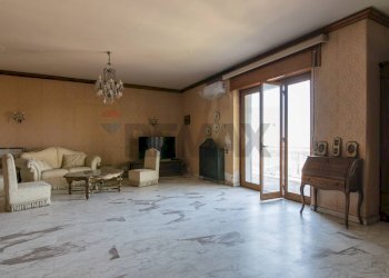 Soggiorno - Villa Via Nizzeti
 
64, Tremestieri Etneo - foto 28