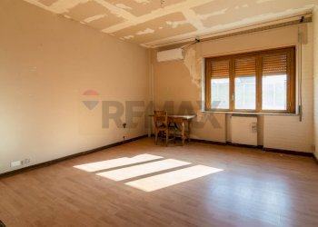 Stanza vuota - Villa Via Nizzeti
 
64, Tremestieri Etneo - foto 40