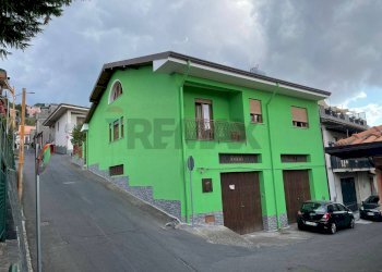 Casa all\'aperto - Villa Via Goffredo Mameli
 
13, Maletto - foto 2