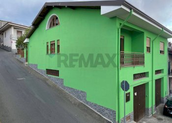 Casa all\'aperto - Villa Via Goffredo Mameli
 
13, Maletto - foto 4