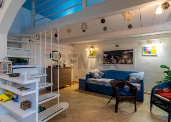 Soggiorno - Trilocale Via Vittorio Emanuele II
 
15, Catania - foto 3