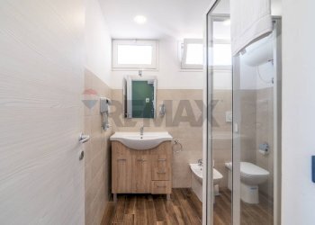 Bagno - Casa indipendente Via Giuseppe Garibaldi
 
345, Catania - foto 15