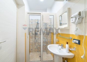 Bagno - Casa indipendente Via Giuseppe Garibaldi
 
345, Catania - foto 27