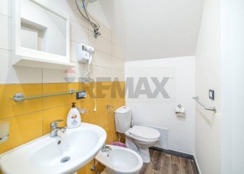 Bagno - Casa indipendente Via Giuseppe Garibaldi
 
345, Catania - foto 28