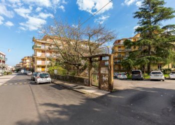 Edificio all\'aperto - Apartment Via Circumvallazione Sturiale
 
24, Riposto - photo 3