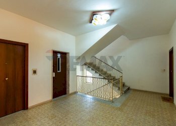 Hall / corridoio - Apartment Via Circumvallazione Sturiale
 
24, Riposto - photo 8