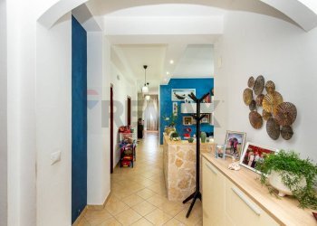 Hall / corridoio - Apartment Via Circumvallazione Sturiale
 
24, Riposto - photo 10