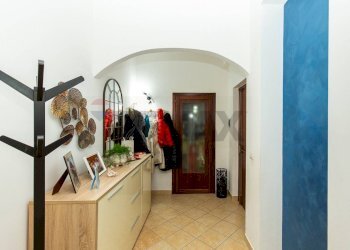 Hall / corridoio - Apartment Via Circumvallazione Sturiale
 
24, Riposto - photo 11