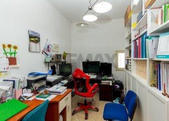 Ufficio - Apartment Via Circumvallazione Sturiale
 
24, Riposto - photo 16