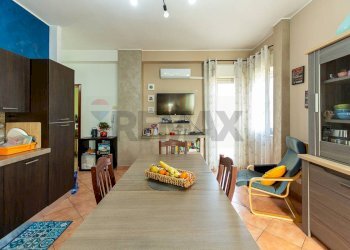 Sala da pranzo - Apartment Via Circumvallazione Sturiale
 
24, Riposto - photo 28