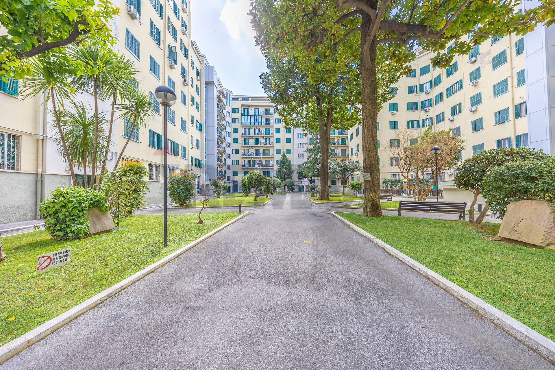 Edificio all\'aperto - Trilocale Via Prenestina
94, Roma - foto 2