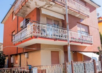 Edificio all\'aperto - Apartment via Boccaccio
 
8, Falconara Marittima - photo 3