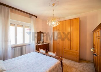 Camera / camera da letto - Apartment via Boccaccio
 
8, Falconara Marittima - photo 30