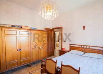 Camera / camera da letto - Apartment via Boccaccio
 
8, Falconara Marittima - photo 33