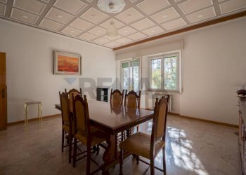 Sala da pranzo - Appartamento Via Valle
 
10, Cupramontana - foto 3