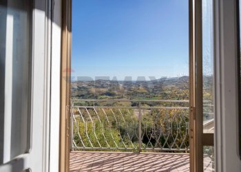 Balcone - Appartamento Via Valle
 
10, Cupramontana - foto 14