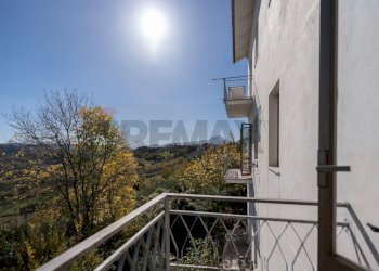 Balcone - Appartamento Via Valle
 
10, Cupramontana - foto 23