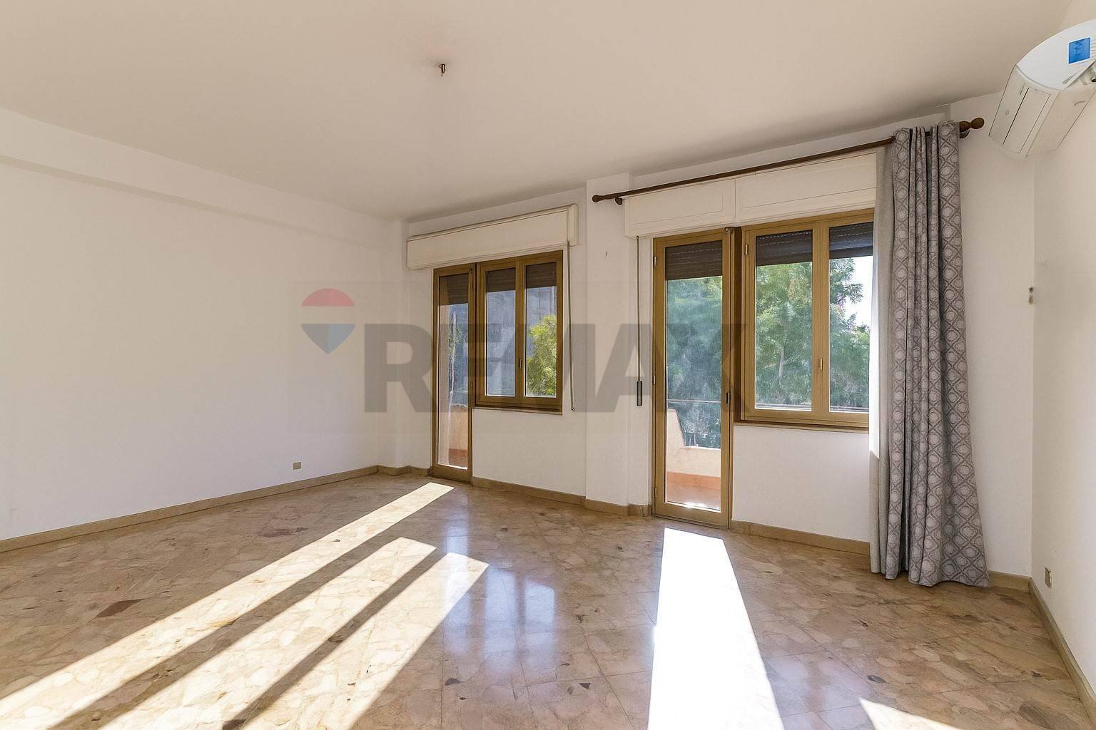 Stanza vuota - Appartamento Via Fimia
 
18, Catania - foto 3