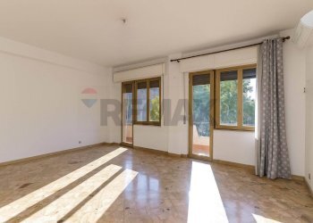 Stanza vuota - Appartamento Via Fimia
 
18, Catania - foto 3