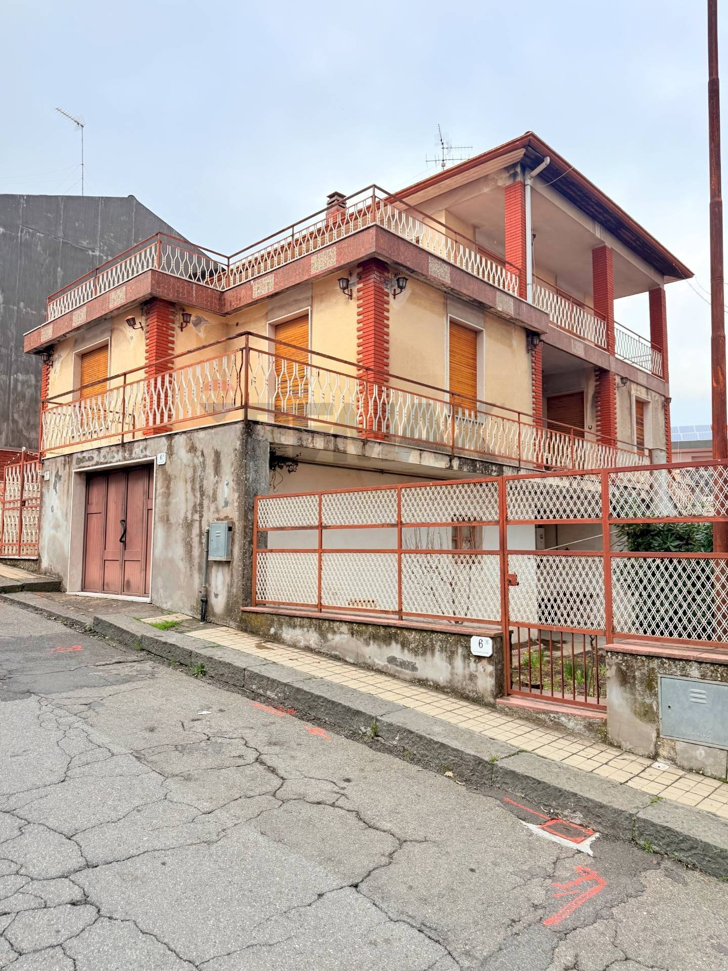 Casa all\'aperto - Villa via tenente scuderi
 
4, 6, Zafferana Etnea - photo 1